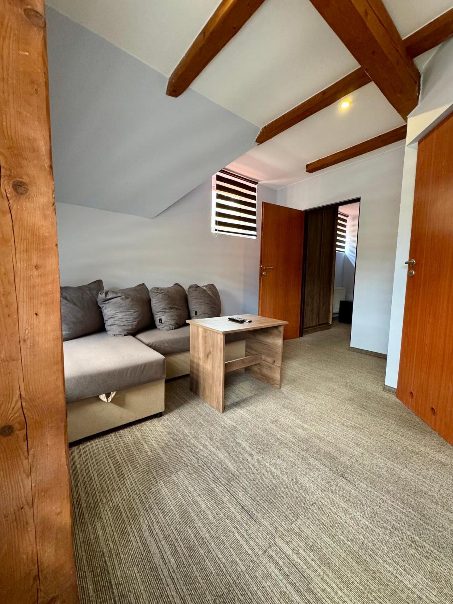 Restauracja Ibiza Aparthotel Ludwikowice Kłodzkie Buitenkant foto