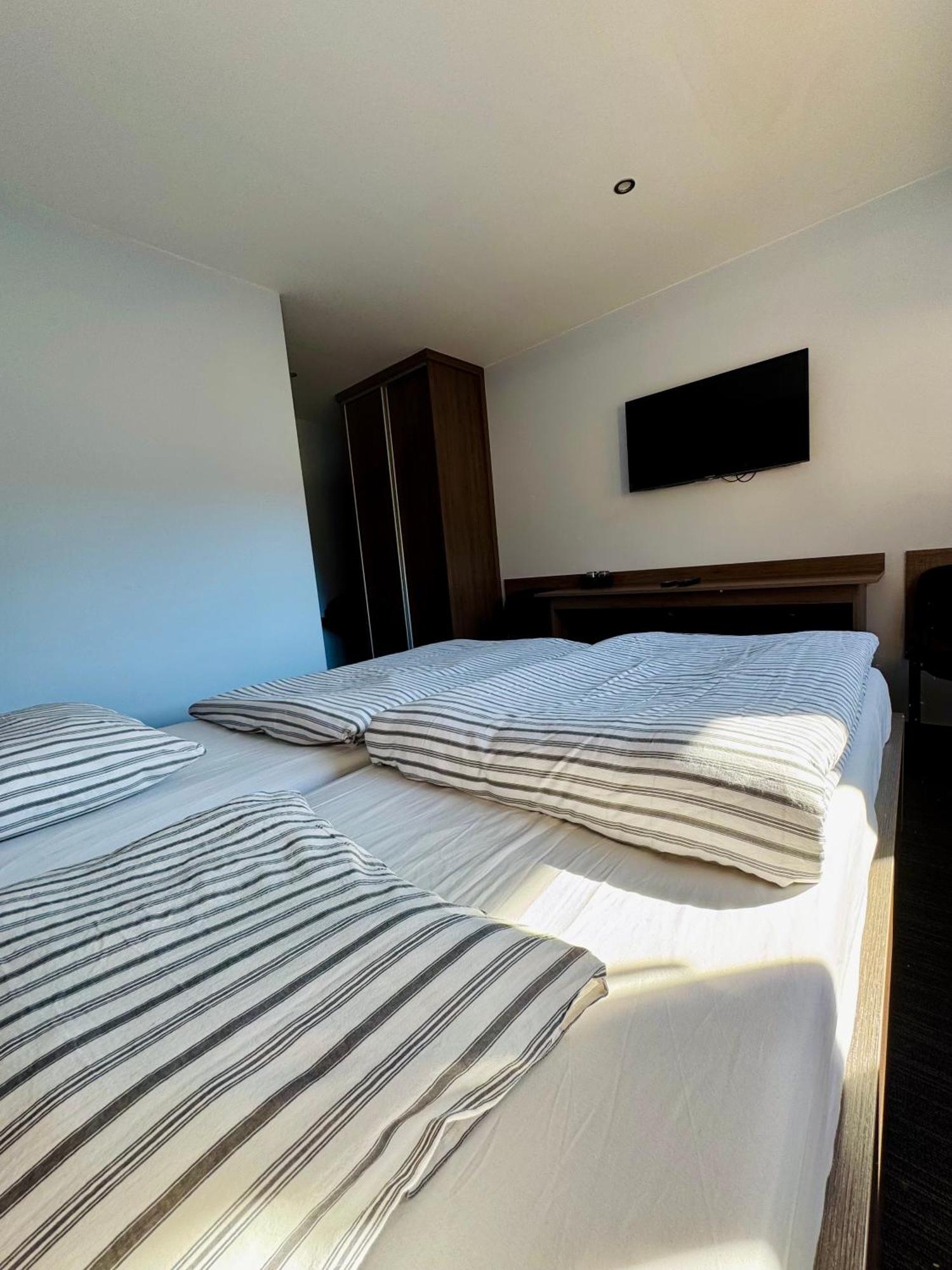 Restauracja Ibiza Aparthotel Ludwikowice Kłodzkie Buitenkant foto